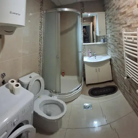 2 Bedrrooms -Cozy Skopje Retreat Скопье