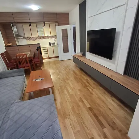 2 Bedrrooms -Cozy Skopje Retreat Скопье