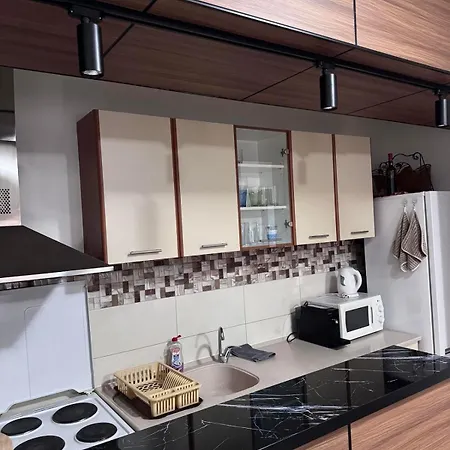 2 Bedrrooms -Cozy Skopje Retreat Апартаменты *