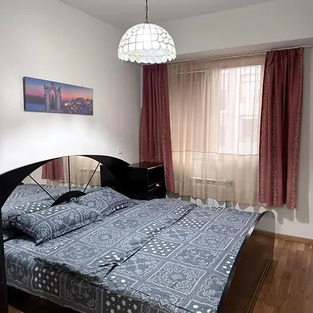2 Bedrrooms -Cozy Skopje Retreat Скопье